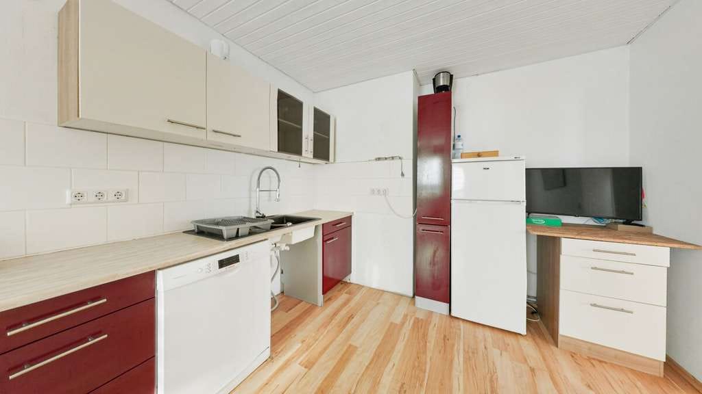Immobilie in Aiterhofen - Viel Platz, klare Struktur – renditestarkes Mehrfamilienhaus in Aiterhofen - Bild 0