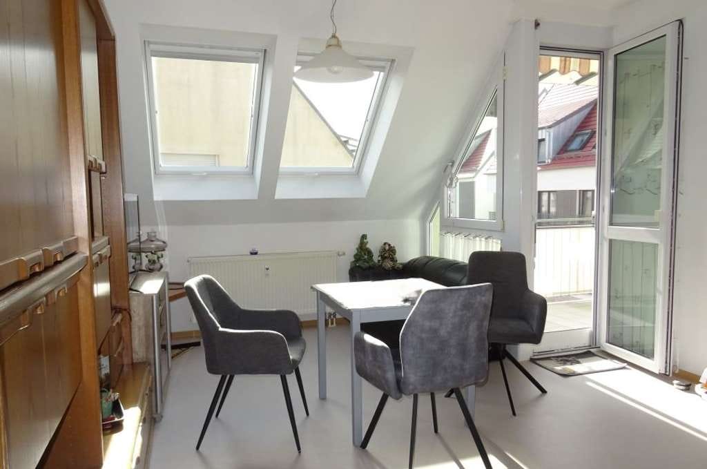 Immobilie in Sersheim - 2-Zimmer-Wohnung mit Balkon und TG-Stellplatz "Betreutes Wohnen" - Bild 3