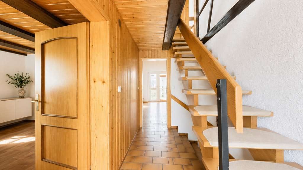 Immobilie in Bad Dürrheim - BRUMANI | Freistehendes Einfamilienhaus mit großem Garten, Garage und ruhiger Lage in Unterbaldingen - Bild 1
