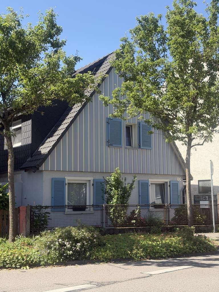 Immobilie in Lorsch - Familienfreundliches 1-Familienhaus mit großem Garten und hohem Freizeitwert in zentraler Stadtlage - Bild 2