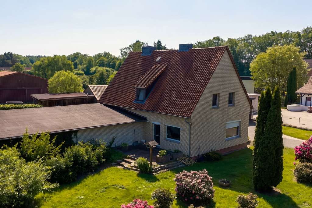 Immobilie in Wriedel - Traumhafte kleine private Reitanlage in der Lüneburger Heide - Bild 1