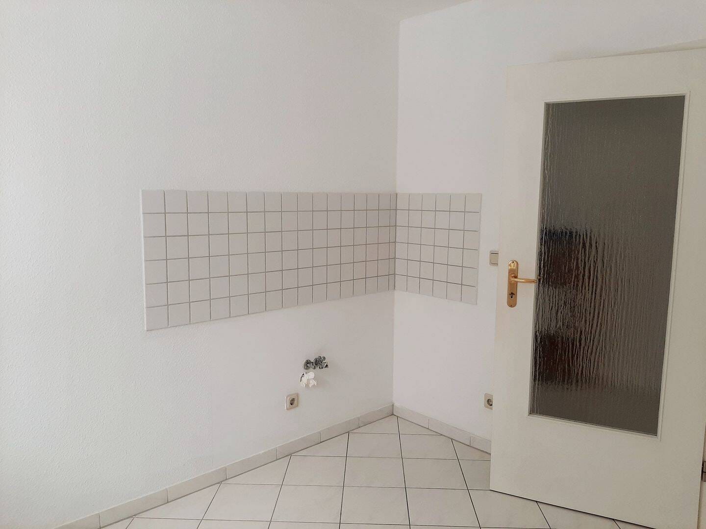 Immobilie in Langenweißbach - Sehr schöne 1 Raum Wohnung Zwickau zentrumsnah vermietet zu verkaufen - Bild 3