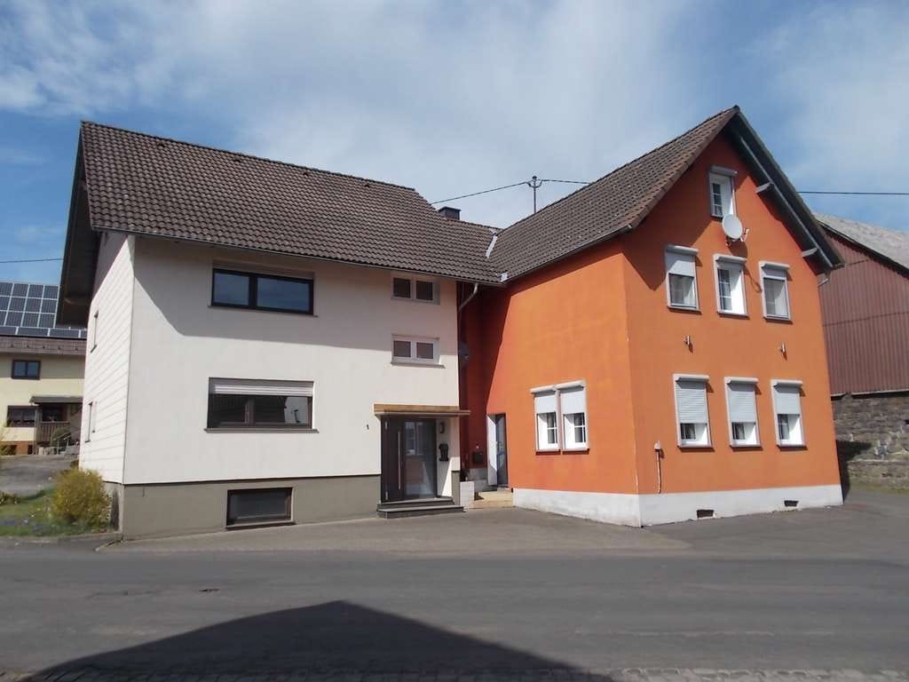 Immobilie in Schotten - Zwei Wohnungen mit reichlich Raum in Schotten-Kaulstoß - Bild 2