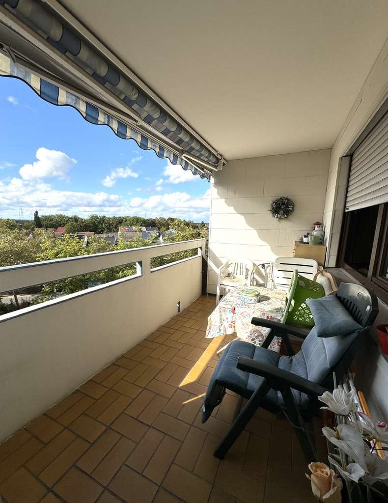 Immobilie in Schwetzingen - Schöne Wohnung mit Balkon und tollem Ausblick (in absehbarer Zeit leerstehend) - Bild 1
