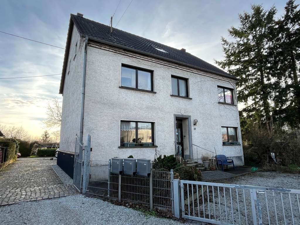 Immobilie in Schmelz - SCHMELZ : WILLKOMMEN in Ihrem neuen ZUHAUSE - 3 FH mit viel PLATZ ! - Bild 2