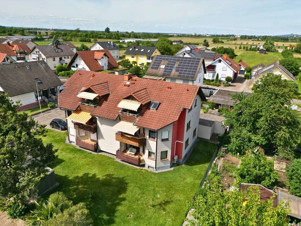 Immobilie in Ringsheim - Helle 3,5-Zimmer-Erdgeschosswohnung mit Gartenzugang, Balkon & Garage in ruhiger Lage - Bild 0