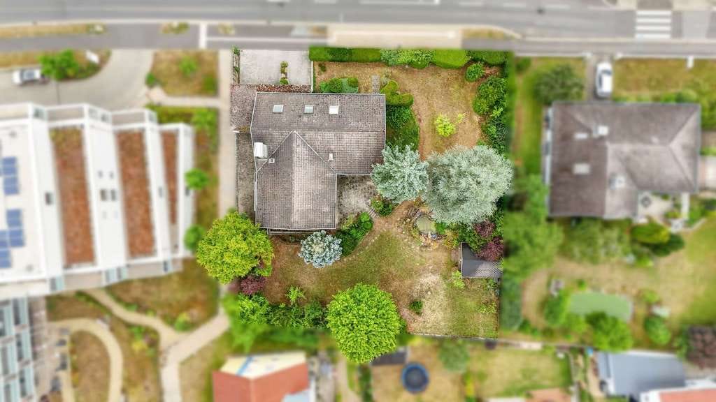 Immobilie in Karlstadt - Ein Traum, hier zu wohnen: großzügiges EFH in attraktiver Lage von Karlstadt! - Bild 2
