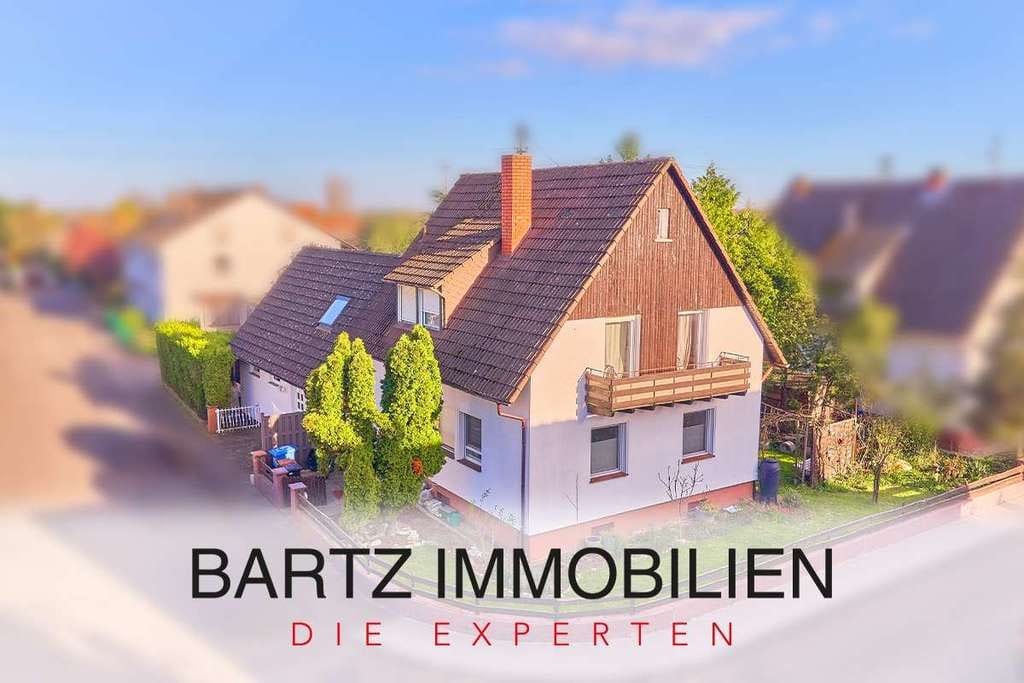Immobilie in Neustadt an der Weinstraße - Einfamilienhaus mit separatem Gästehaus - Bild 0