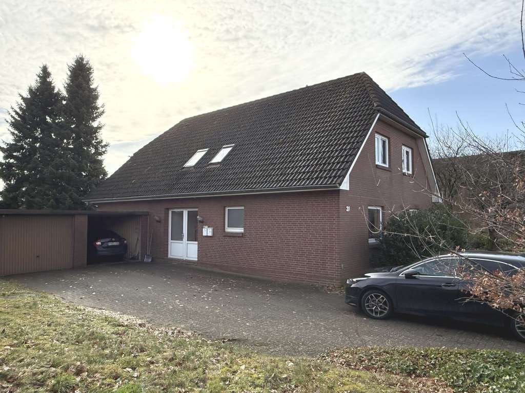 Immobilie in Zeven - Zweifamilien- / Mehrgenerationshaus in ruhige Lage in Zeven -     Garagen - 1566m² Südost-Grundstück - Bild 0