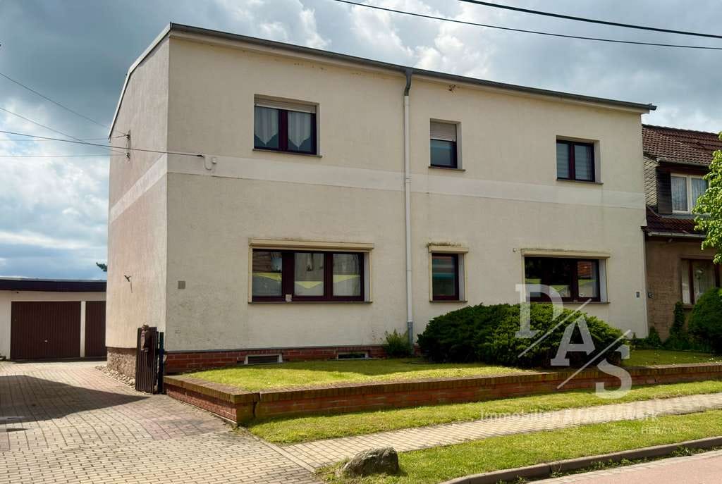 Immobilie in Alsleben - Familienidylle mit großem Garten, Pool & Doppelgarage in ruhiger Lage - Bild 0