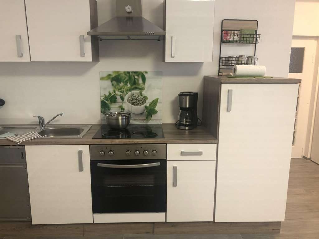 Immobilie in Kleinwallstadt - Einfamilienhaus mit Gewerbe und viel Potenzial in Kleinwallstadt - Bild 2