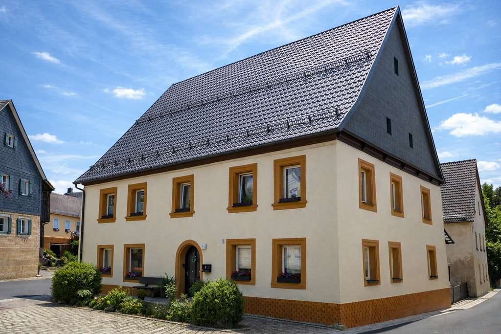 Immobilie in Wonsees - Barockes Familiendomizil mit Geschichte – Haus und Raum für Generationen in der Fränkischen Schweiz - Bild 1