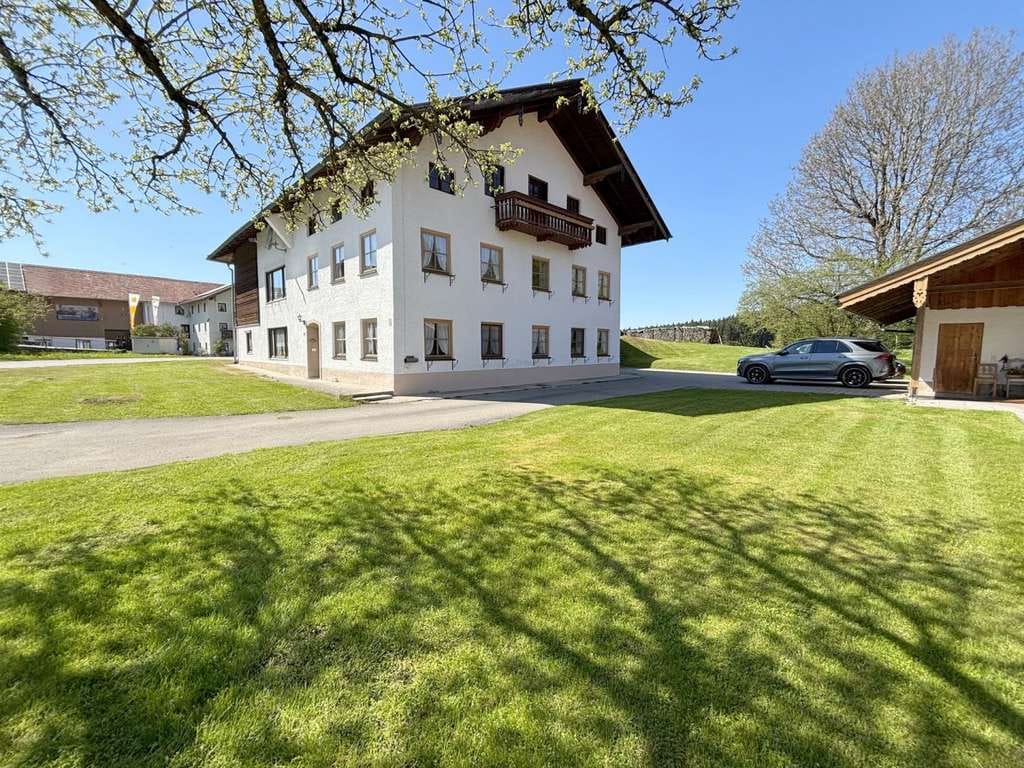Immobilie in Traunstein - Bauernhaus in naturnaher Lage bei Traunstein - Bild 0