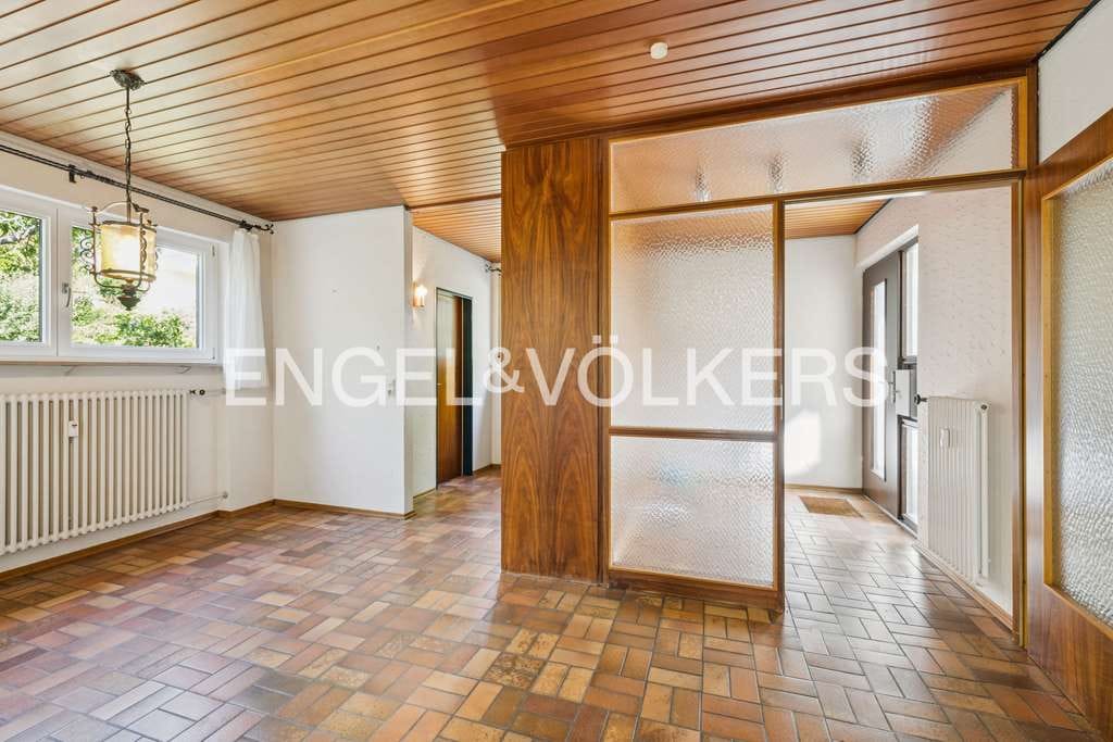 Immobilie in Heidenheim an der Brenz - Wohnen am Waldrand: Großzügiger Reiheneck-Bungalow mit viel Potenzial - Bild 3