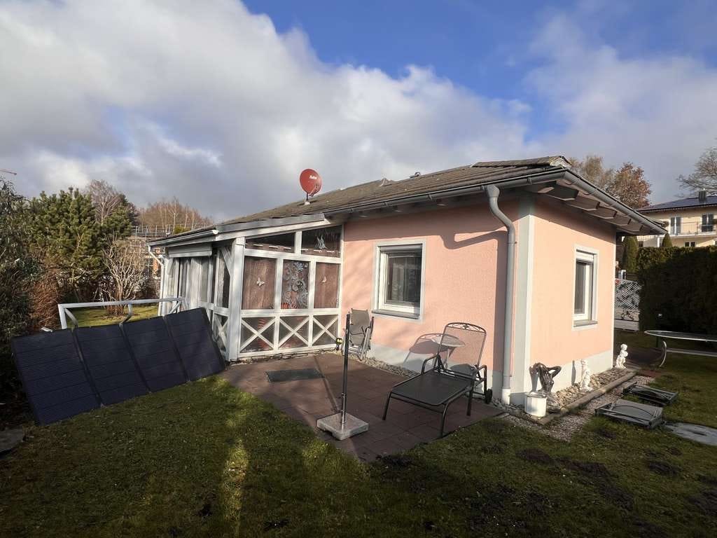 Immobilie in Aidenbach - gepflegter Bungalow mit Terrasse, Wintergarten u. Garten - Bild 4