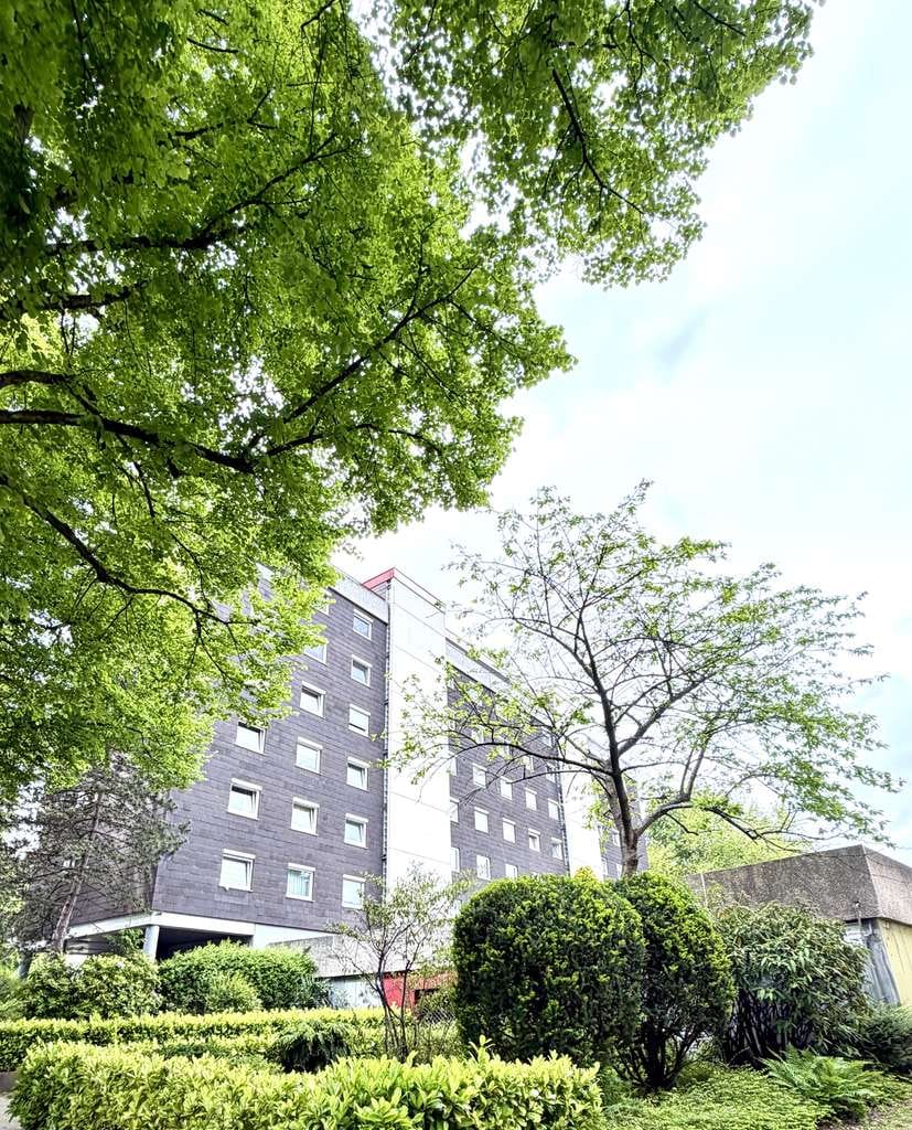 Immobilie in Essen - Borbeck Mitte*Immobilienpaket*Praxis*mögliche Wohnnutzung nach Genehmigung* 3 ETW * 2 Stellplätze * - Bild 0