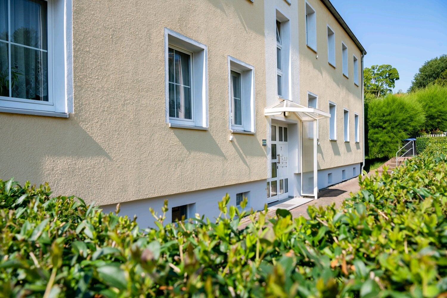 Immobilie in Rudolstadt - Mehrfamilienhaus in Rudolstadt-West provisionsfrei zu verkaufen - Bild 2