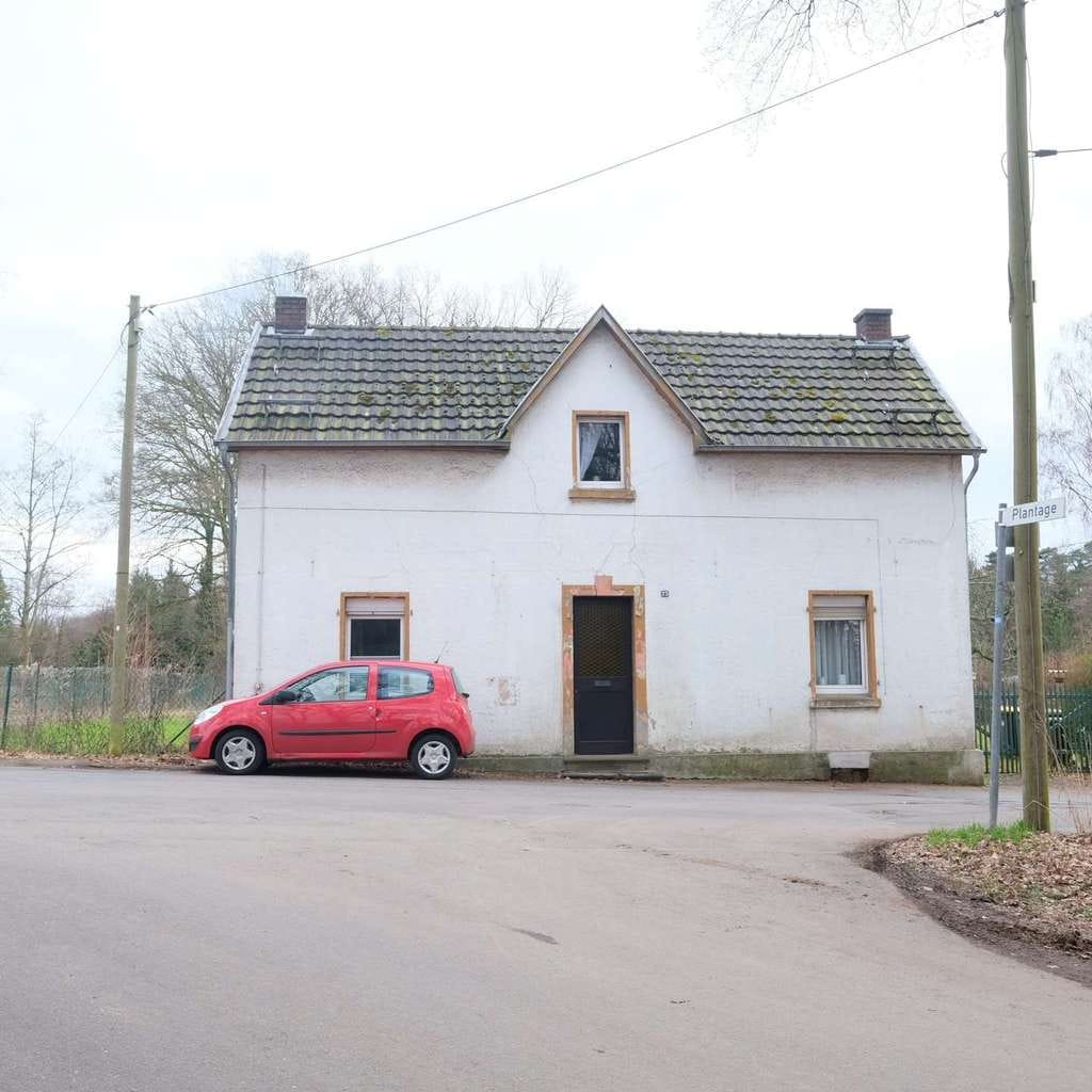 Immobilie in Rösrath - Einfamilienhaus mit viel Platz für die Familie und ideal für Tierliebhaber! - Bild 0
