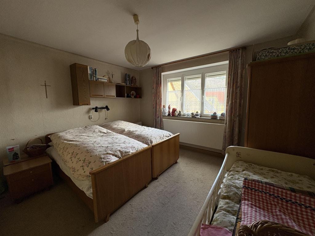 Immobilie in Meinheim - Gepflegtes Einfamilienhaus mit Nebengebäude und Entwicklungspotenzial - Bild 4