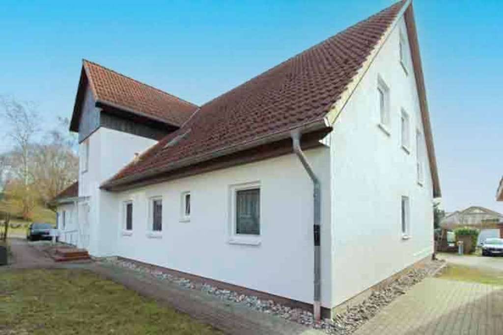 Immobilie in Prohn - Ihr Investmentpaket in Prohn bei Stralsund - 2 vermietete Wohnungen inkl. 2 Parkplätze - Bild 2