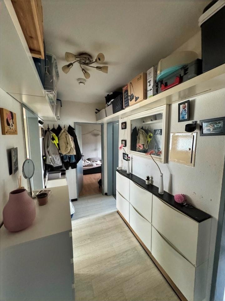 Immobilie in Achim - 3-Zimmer-Dachgeschosswohnung mit Balkon - solide Kapitalanlage mit Potenzial - Bild 0