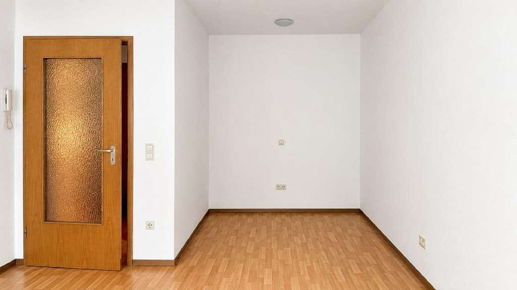 Immobilie in Landau in der Pfalz - Attraktive 1 Zimmer ETW mit Balkon & Aufzug in gesuchter Lage von Landau! - Bild 2