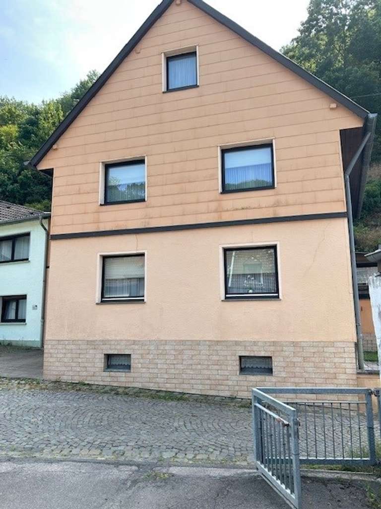Immobilie in Heimbach - Gemütliches Einfamilienhaus unterhalb der Burg in Heimbach zu verkaufen! - Bild 0