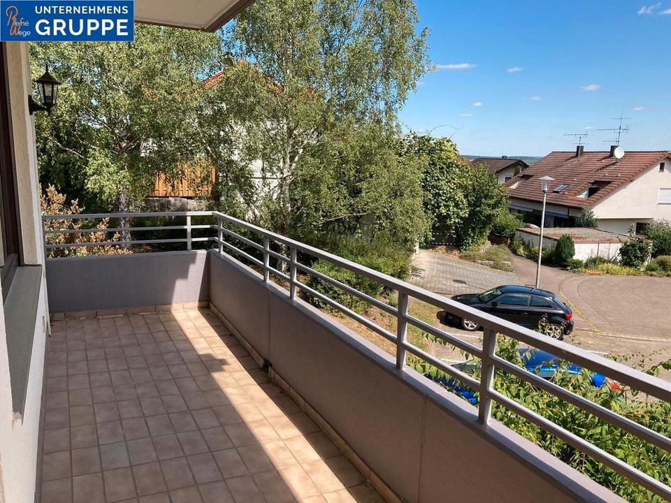Immobilie in Löwenstein - Großzügige 3,5-Zimmer-Wohnung mit 2 Balkonen, TG-Stellplatz & ruhiger Lage – 99 m², solide gepflegt, bezugsfrei ab August 2026! - Bild 0
