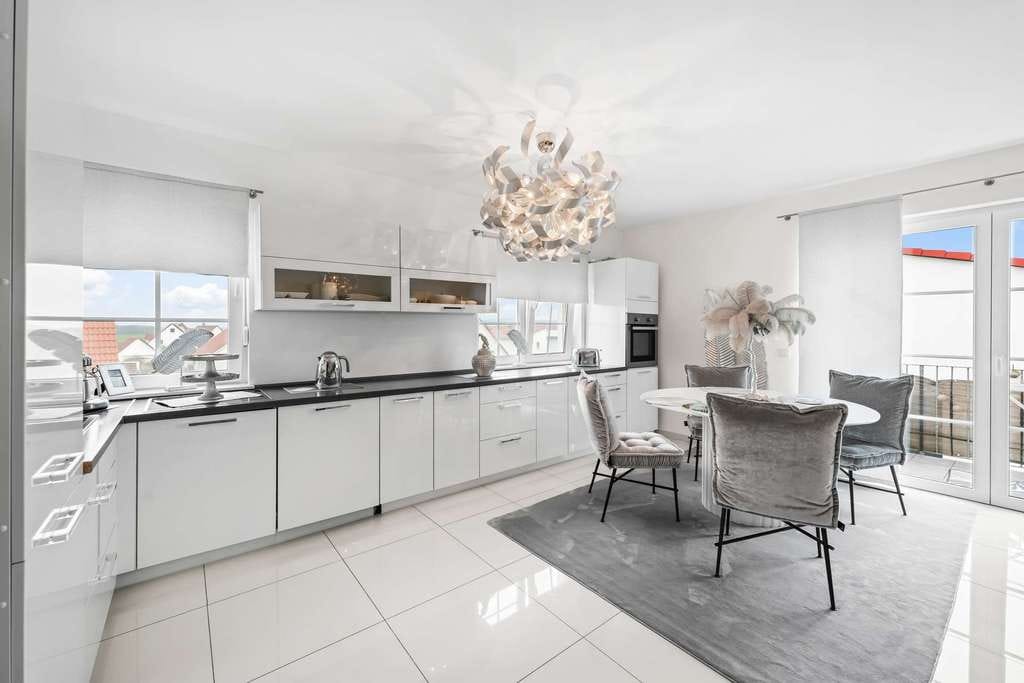Immobilie in Seukendorf - Moderne Dachgeschosswohnung in Top Lage - Bild 1