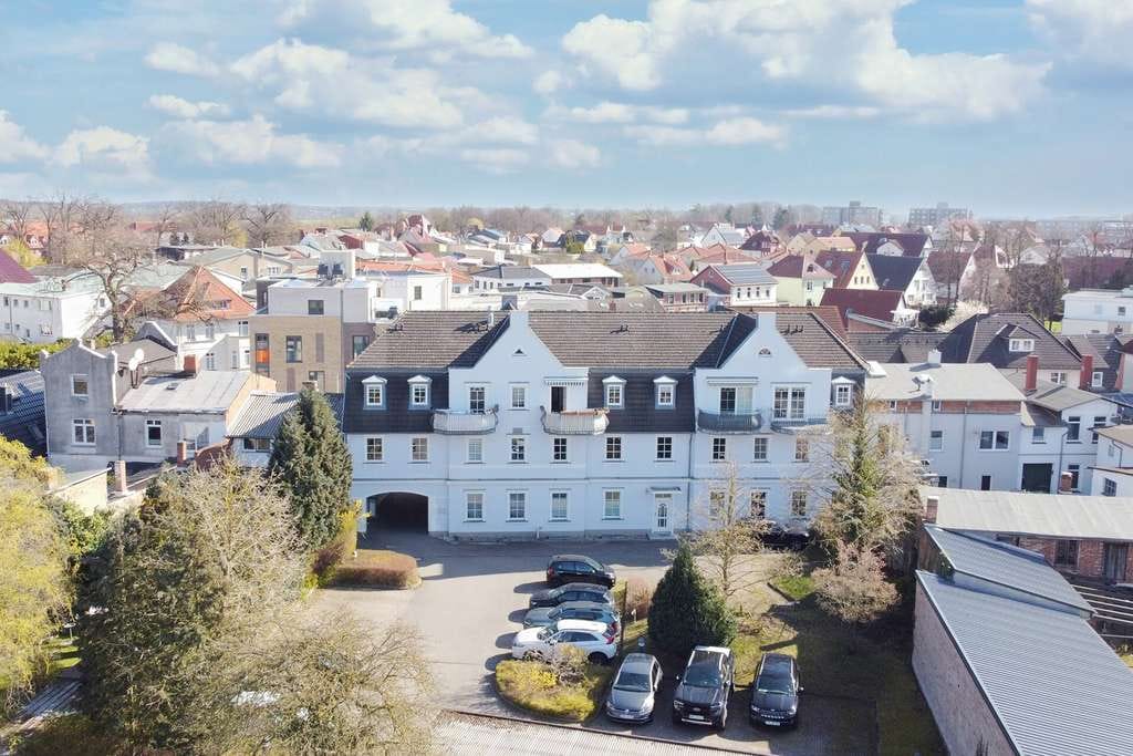 Immobilie in Ribnitz-Damgarten - Dachgeschosswohnung in zentraler Lage in Ribnitz!!! - Bild 1