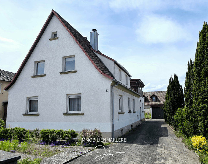 Immobilie in Grafenrheinfeld - Platz für die gesamte Familie! Freistehendes Wohnhaus mit Potenzial in guter Lage - Bild 0