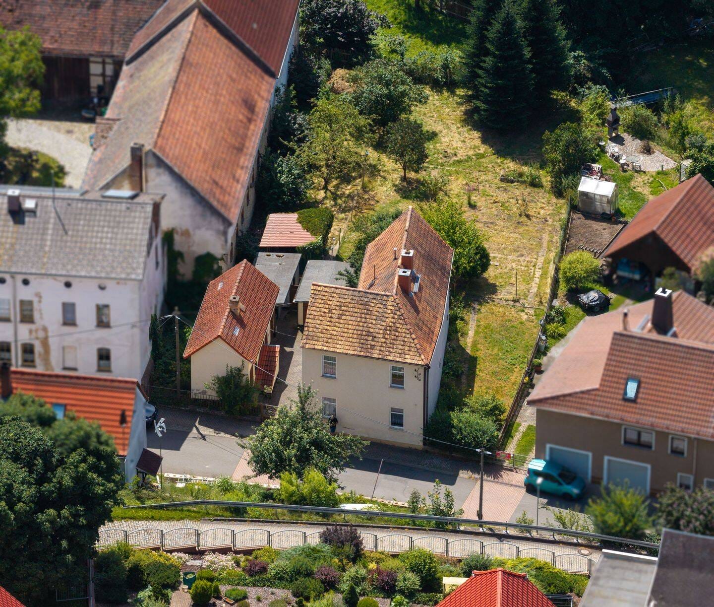 Immobilie in Gera - Naturnah wohnen - Haus mit Garten und Gestaltungsspielraum in Gera-Aga - Bild 1
