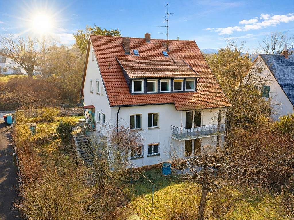 Immobilie in Kulmbach - Geräumiges Wohnhaus mit Garten in traumhafter Lage von Kulmbach - Bild 0