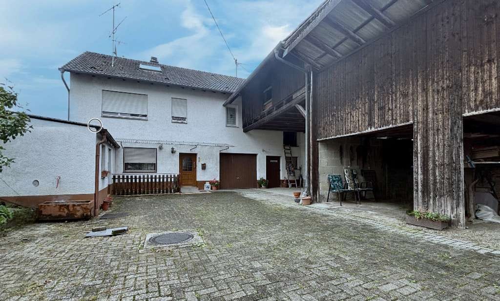 Immobilie in Kenzingen - Haus mit Charakter & vielseitigem Ausbaupotenzial! - Bild 2