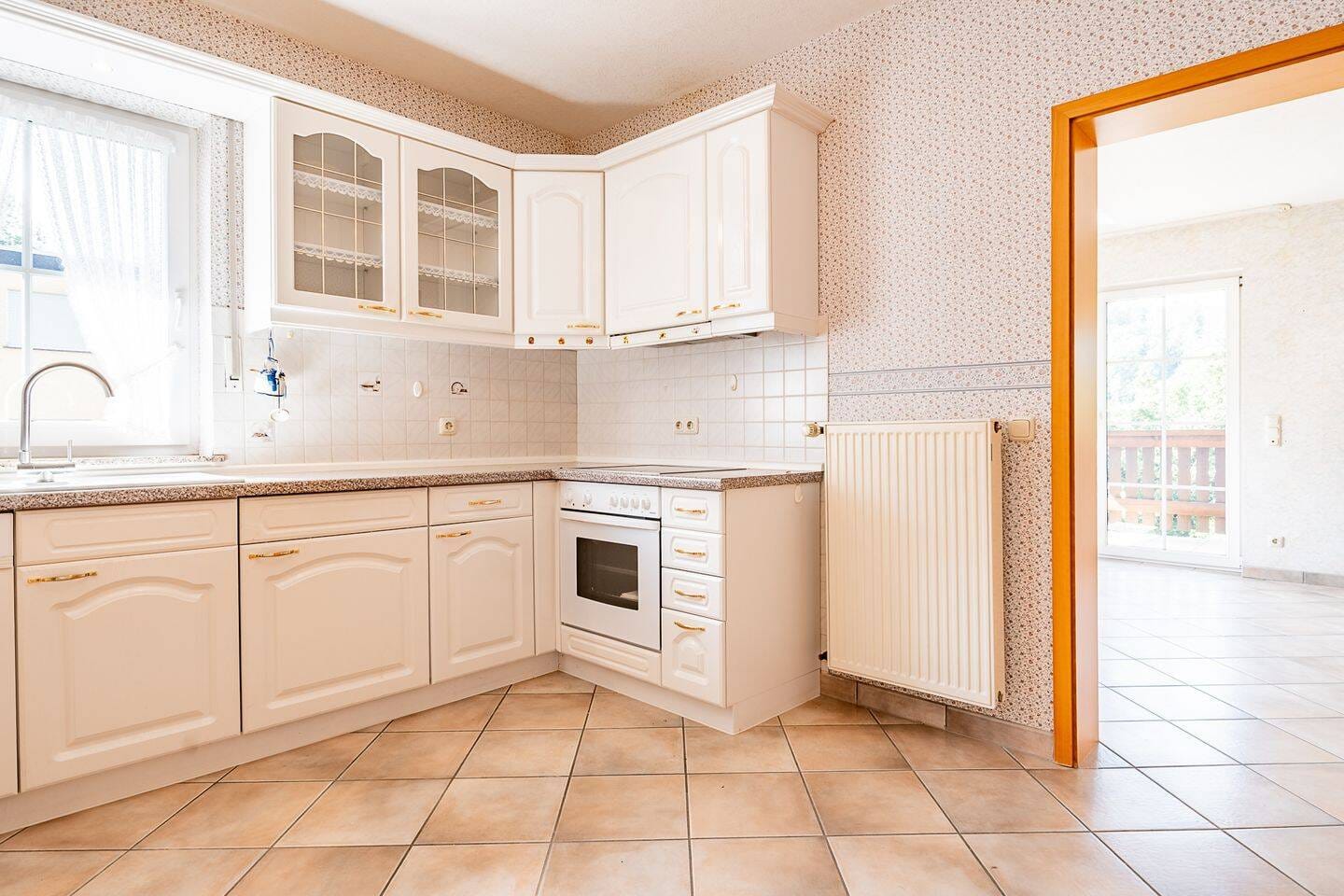 Immobilie in Jünkerath - Eigentumswohnung im EG mit Parkplatz in Jünkerath - 2 Schlafzimmer & Balkon - Ebenerdig - Bild 3