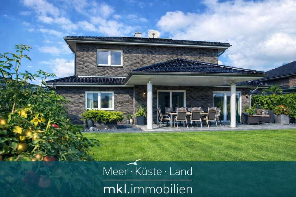 Immobilie in Cappeln (Oldenburg) - Exklusive Stadtvilla mit Einliegerwohnung – Ein Zuhause der Extraklasse - Bild 1