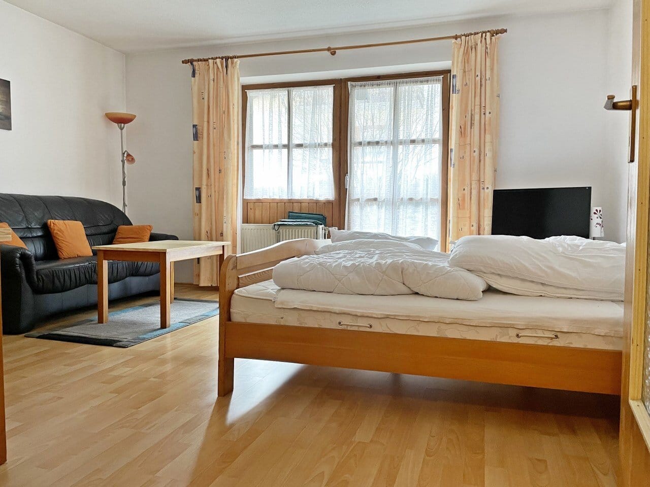 Immobilie in Lindberg - Gemütliches Ferienappartement im Erdgeschoss in guter Lage von Zwiesel zu verkaufen - Bild 0