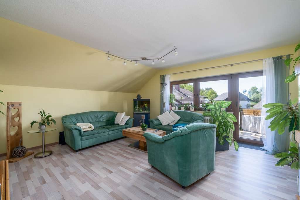 Immobilie in Zimmern ob Rottweil - Dachgeschosswohnung mit Loggia und Garage in Zimmern ob Rottweil - Bild 4