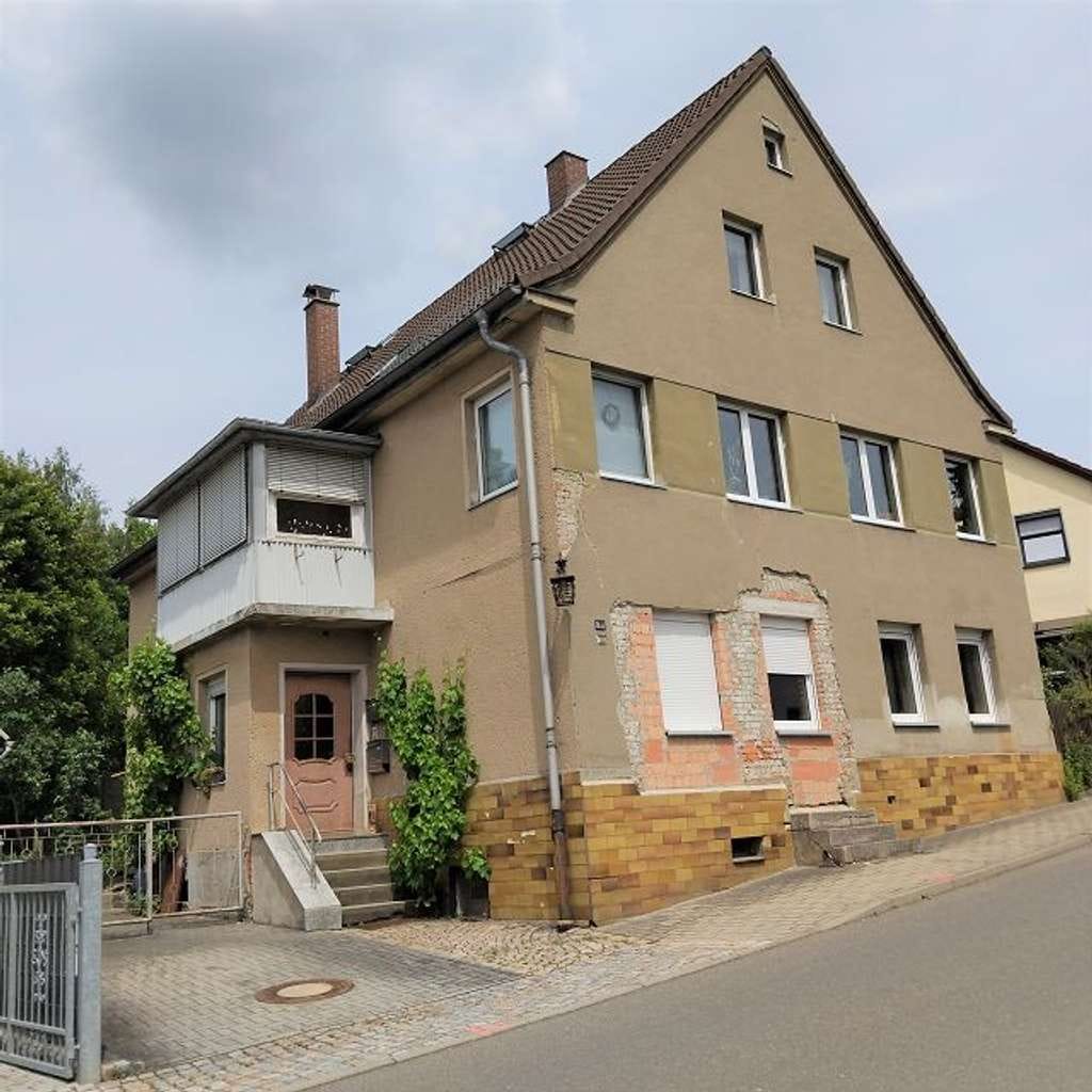 Immobilie in Zwickau - Großes Zweifamilienhaus im Stadtteil Zwickau /Oberplanitz - Bild 2