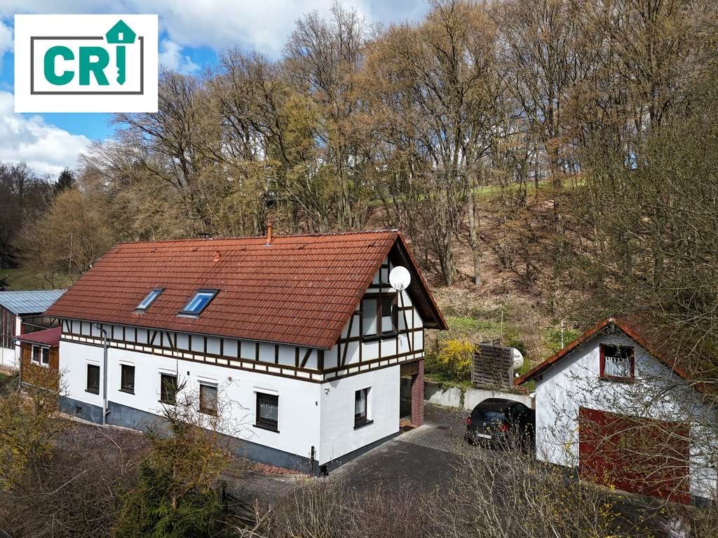 Immobilie in Rauschenberg - Viel Platz für die ganze Familie – Einfamilienhaus mit Garten und Garage - Bild 0