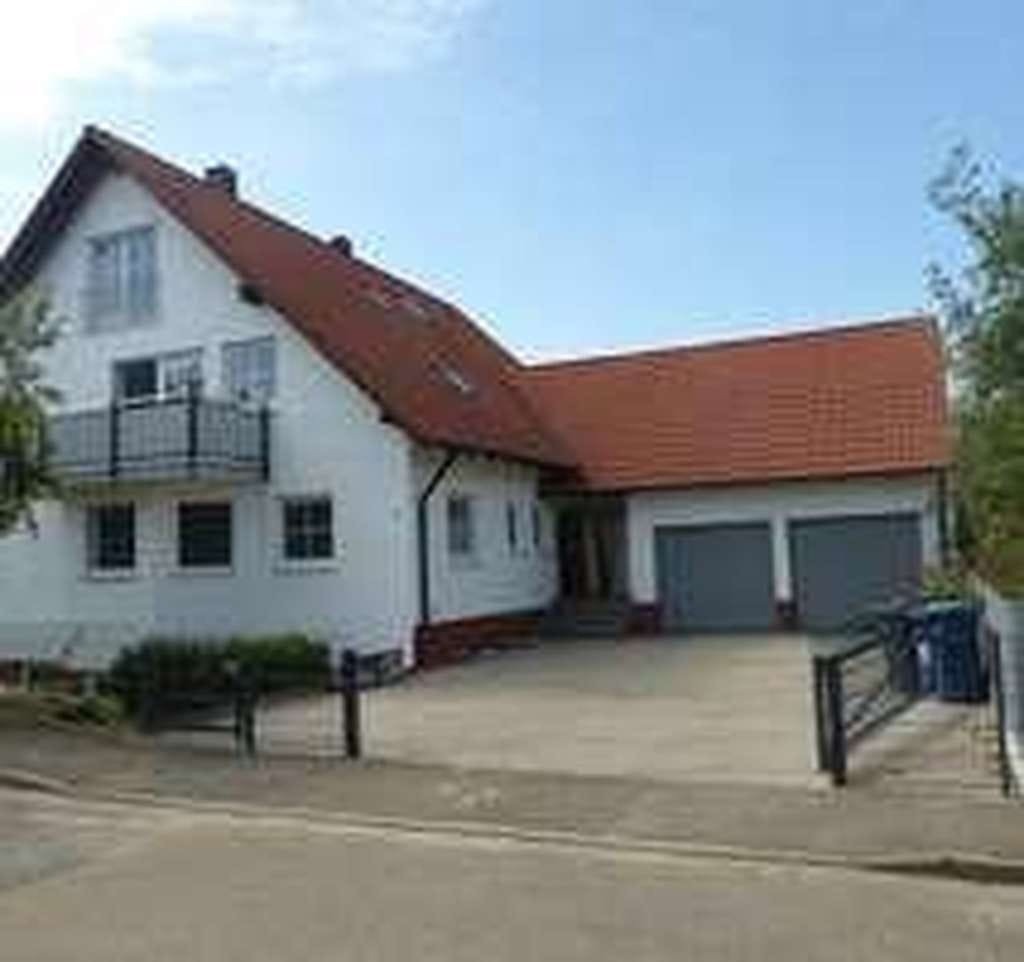 Immobilie in Holzheim - Nun noch Günstiger  Traum- Eigentumswohnung, EG, 5 Zimmer, 2 Bäder, Terrasse,  Garten, Einzelgarage, - Bild 3