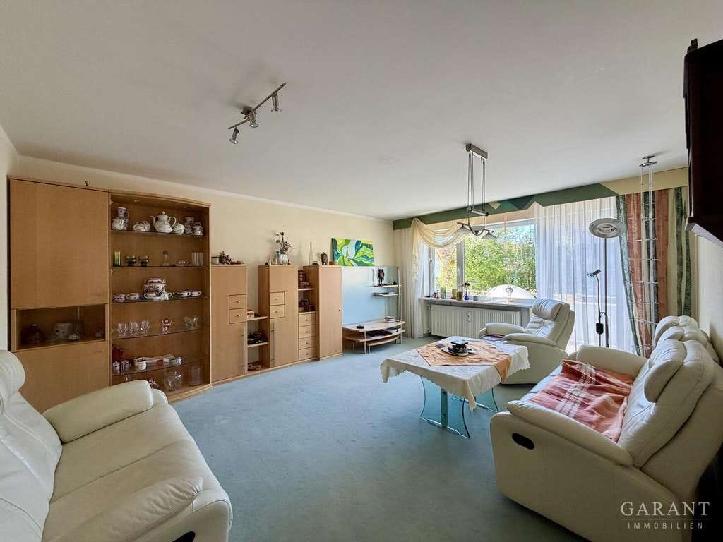 Immobilie in Vierkirchen - Sonne, Garten, Freiheit - helle 4 Zimmer-Wohnung mit privatem Grünparadies - Bild 2