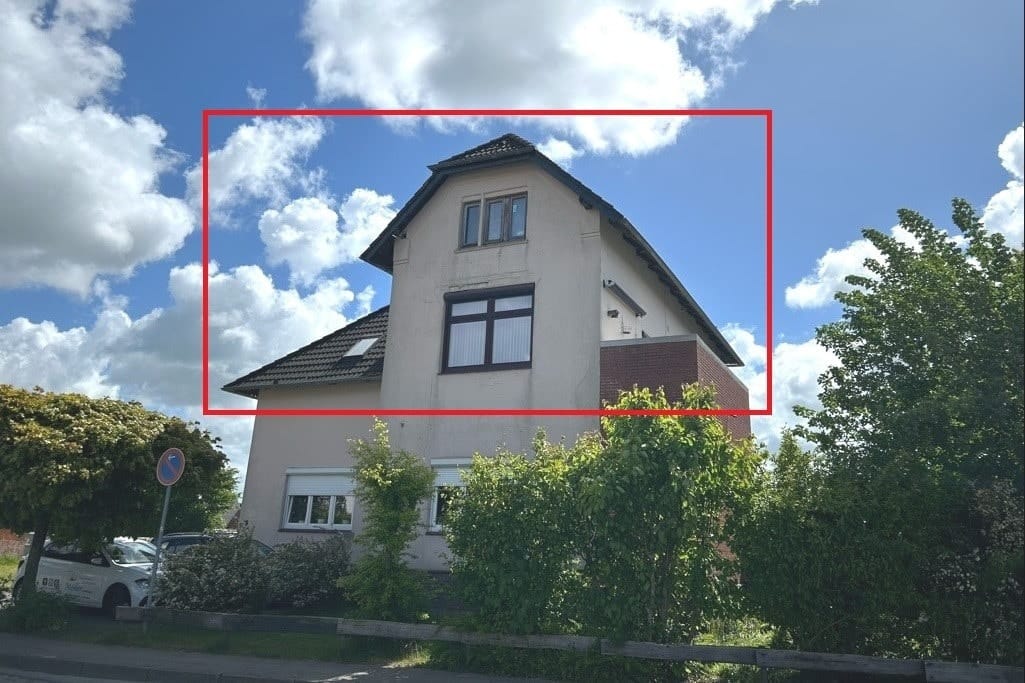 Immobilie in Wesselburen - Dachgeschosswohnung in zentraler Lage - Bild 2