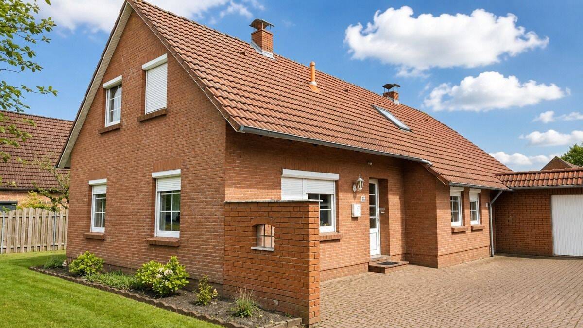 Immobilie in Berumbur - Kapitalanlage oder Mehrgenerationenwohnen - Zweifamilienhaus mit Potenzial - Bild 1