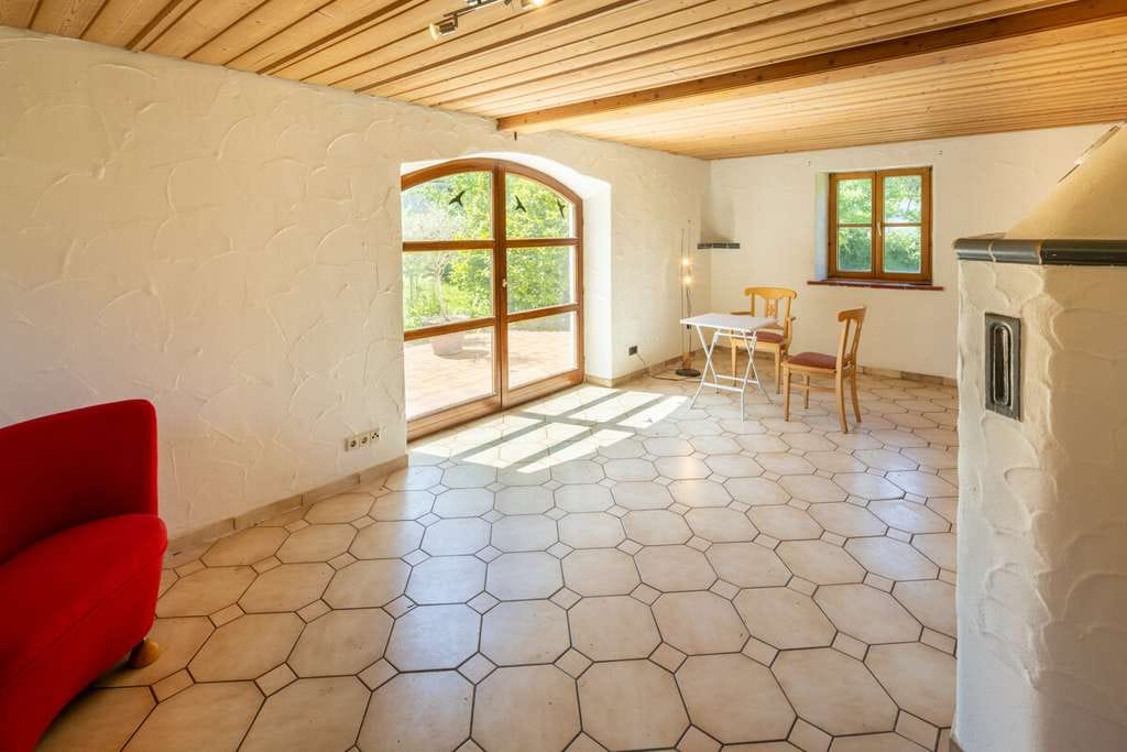 Immobilie in Tannheim - Charmantes Einfamilienhaus mit großem Garten in Tannheim - Bild 4