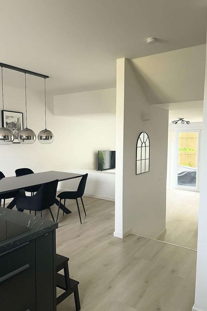Immobilie in Wilhelmsfeld - Modernes Reihenhaus mit 7 Zimmern in traumhafter Waldrandlage - energieeffizient & provisionsfrei - Bild 0