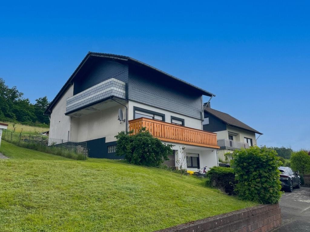 Immobilie in Netphen - Einfamilienhaus freistehend in Netphen (Grissenbach) - Bild 1