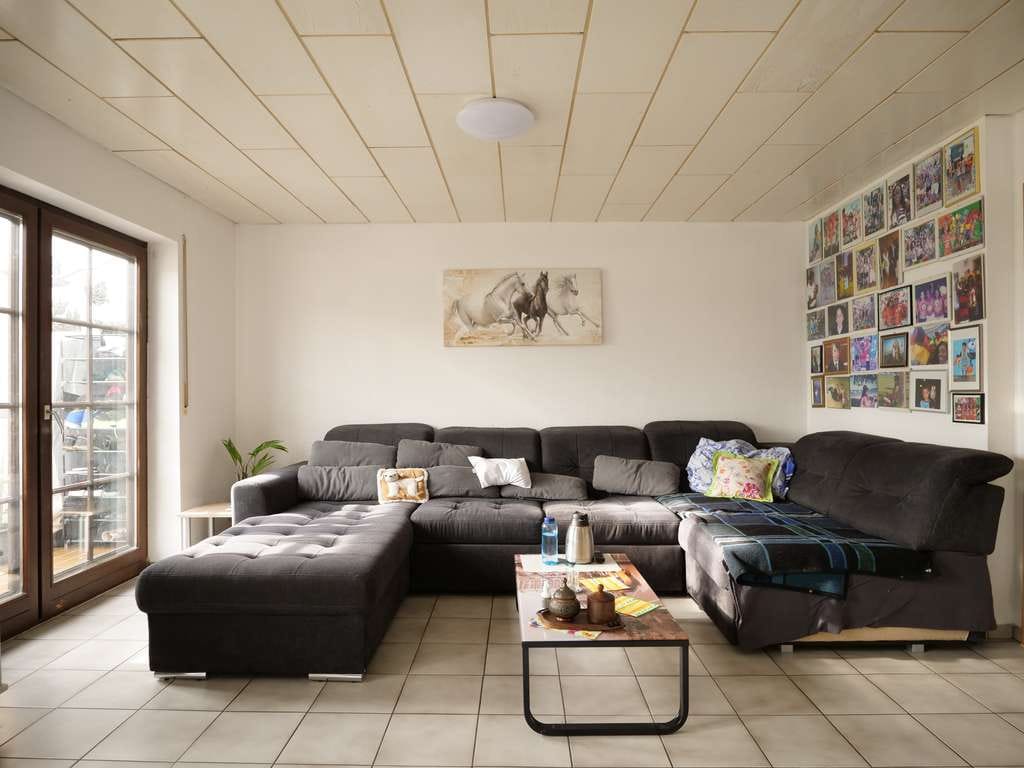 Immobilie in Gau-Bischofsheim - Maisonette-Wohnung mit Garten & großem Carport! - Bild 2