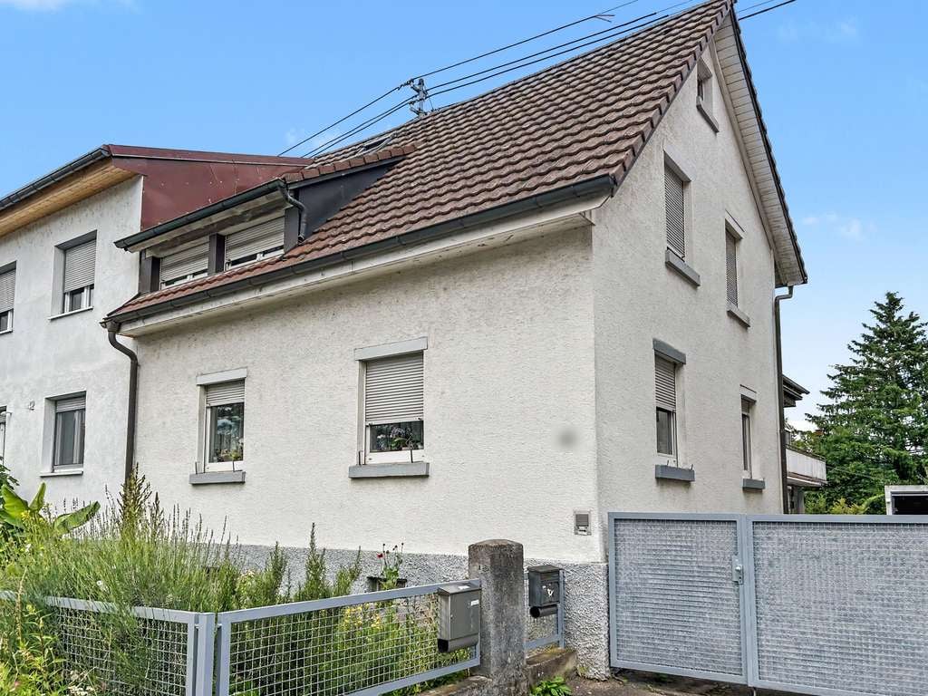 Immobilie in Teningen - Vermietetes Zweifamilienhaus in Teningen-Köndringen - Bild 0