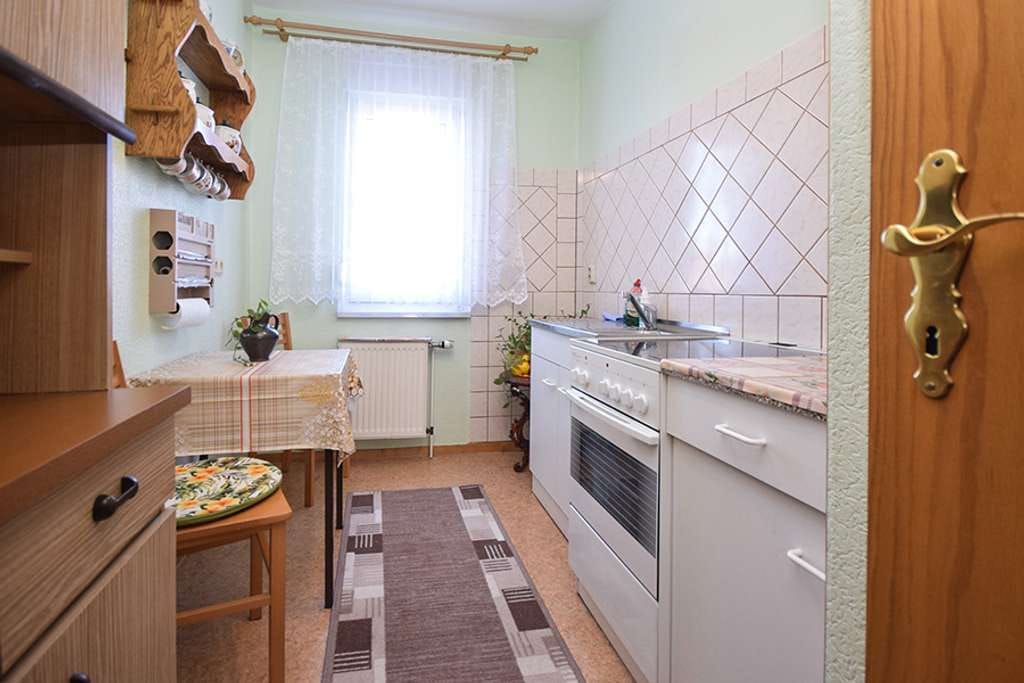 Immobilie in Blankenburg - Schöne 2-Zimmer-Eigentumswohnung im idyllischen Hüttenrode! - Bild 2